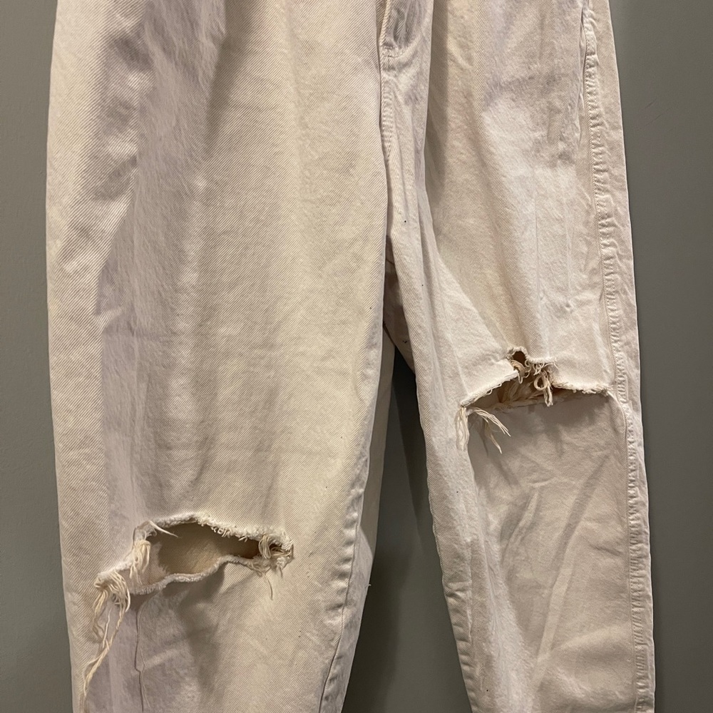 Zara Beige Highwaisted Wide Leg Distressed Jeans - Picture 2 of 6